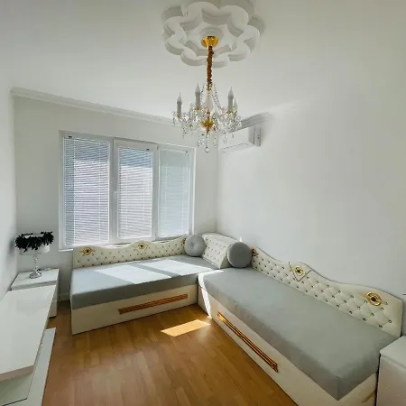 Luxury In The Heart Of דירה