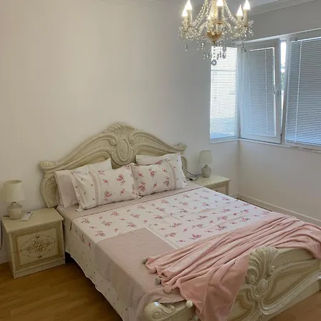 Luxury In The Heart Of בורגאס